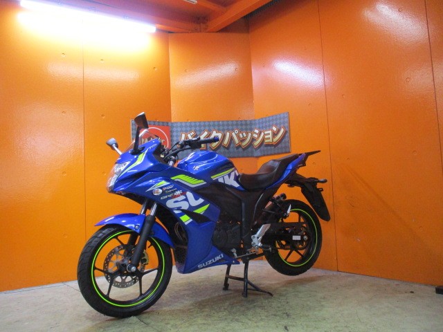 こちらの車両は納車点検を行わないので保証はありませんが、支払総額がとってもリーズナブル！